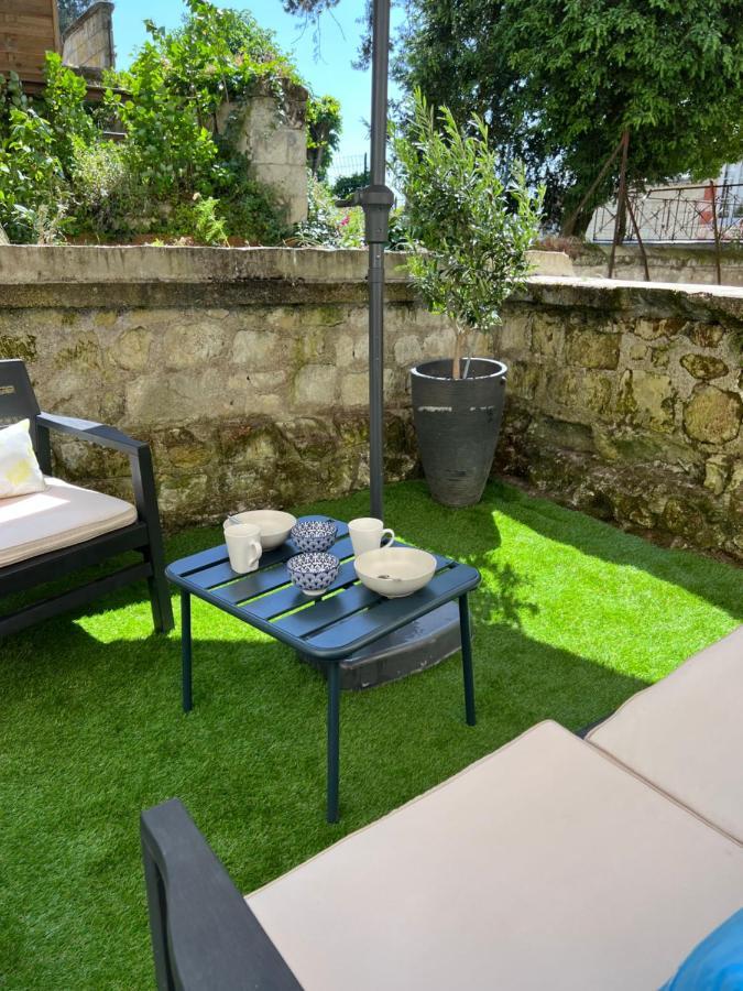 Apartment Le Badebec, Appt Dans Maison Typique Avec Jardin Prive Chinon