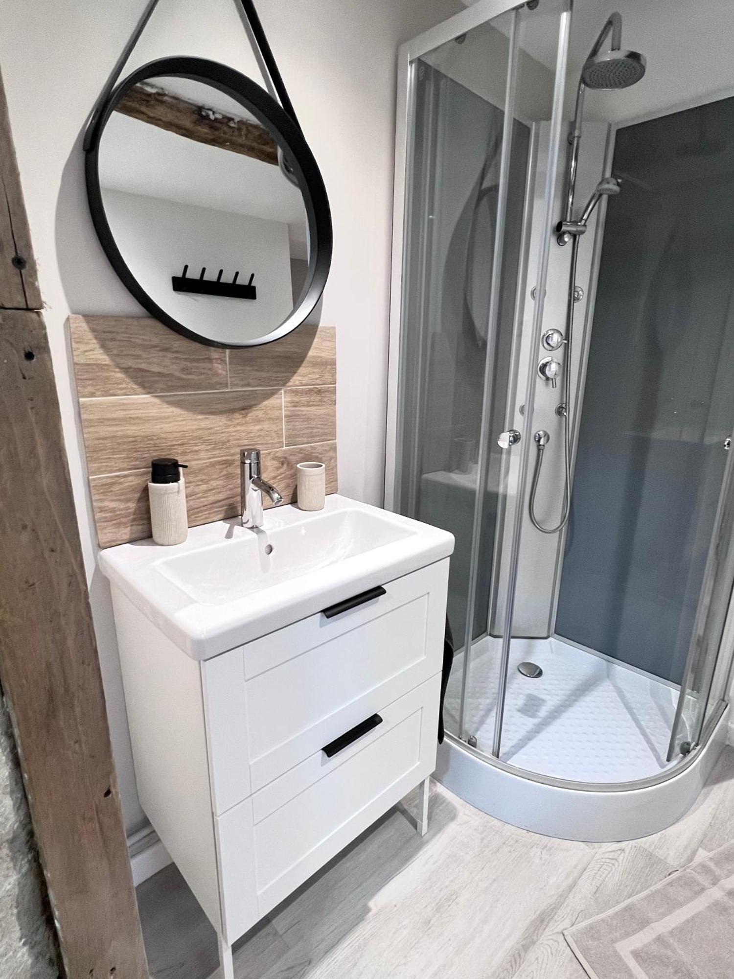 Le Badebec, Appt Dans Maison Typique Avec Jardin Prive * Chinon